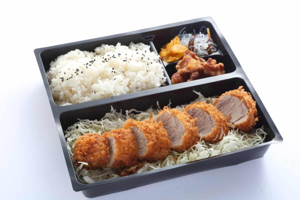 愛知県産ヒレ1本揚げDX弁当
